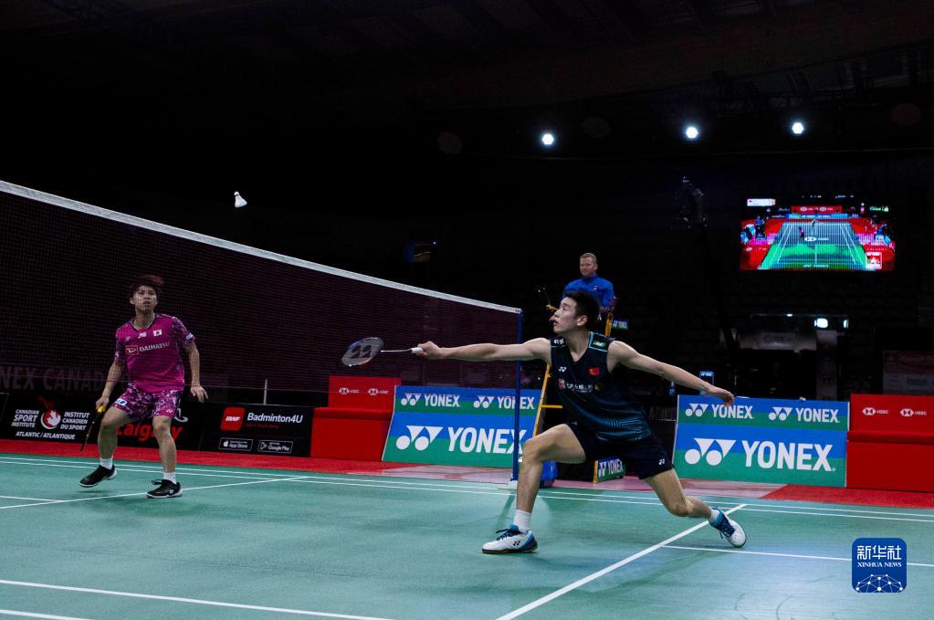 球市场中 球市场中