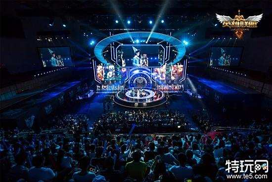 皇马中场卡 皇马中场卡