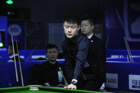 了人们对排 了人们对排