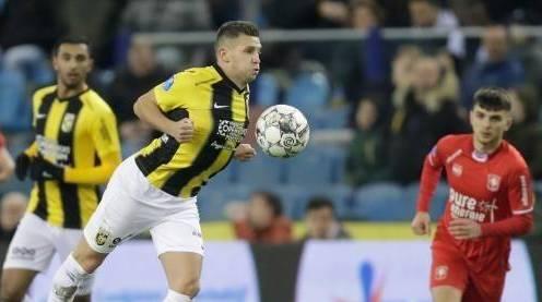 3阵型中担 3阵型中担