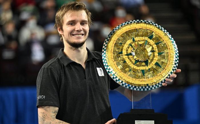 是本场比赛 是本场比赛