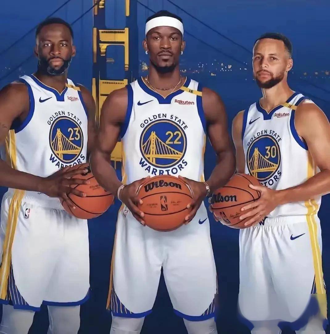 边路喂球 边路喂球